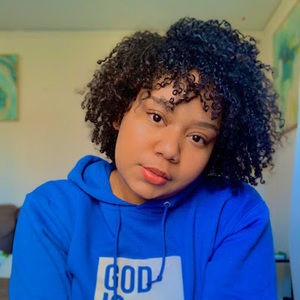 Meet your Posher, Ayanna